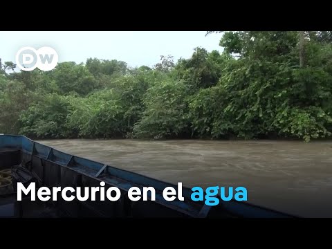 La minería ilegal destruye la ribera del río Atrato en Colombia