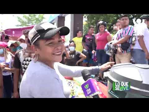 Promesantes reciben al mocito de Minguito en Managua