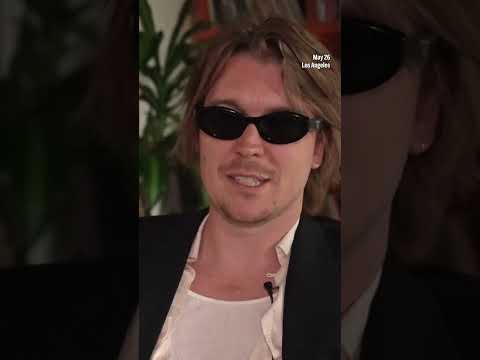 Alex Cameron jokes about growing anxiety over artificial intelligence