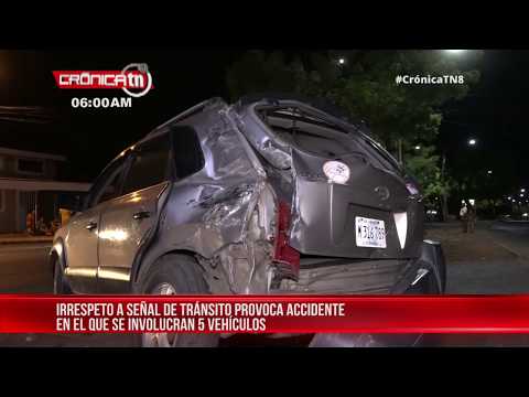 Cuantiosas pérdidas en fuerte accidente en la pista al Mercado Mayoreo - Nicaragua