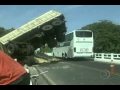 Wiszaca na moscie scania