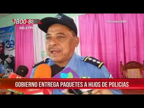 Gobierno de Nicaragua Entregan útiles escolares a  hijos de agentes de la Policía