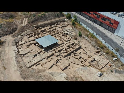 Novedades para el conocimiento de la Granada en época romana. El yacimiento de los Mondragones