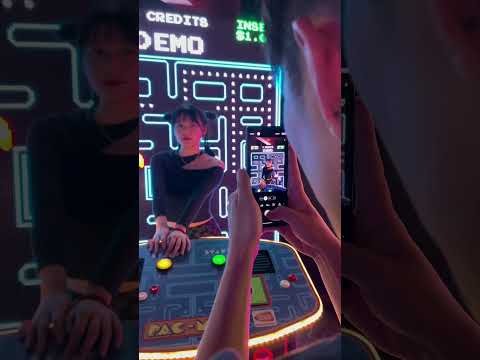 Arcade adventures with #Xperia1V! #shorts