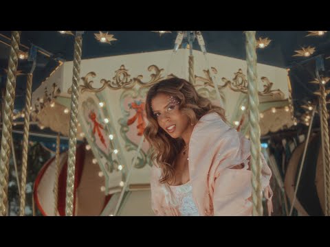 Kelli-Leigh – Birds and the Bees [Official Video]