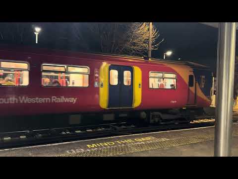 Class 455 - South Western Railway - Ashtead Station - 18th December 2023
