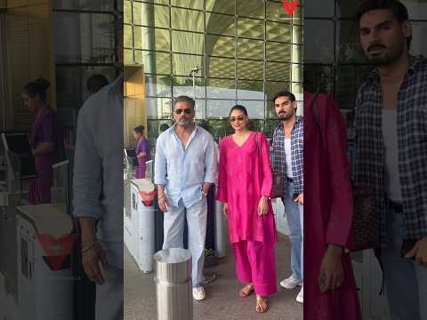 Sunil Shetty spotted with family at airport🔥 #bollywood #celebrity #viral