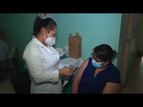 Pobladores de Jinotepe, Diriamba y San Marcos se inmunizan contra la Covid-19
