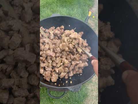 Cooking and enjoying a bonfire. 🔥 🥘