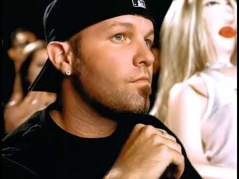 Eminem - The Real Slim Shady (Official Music Video)