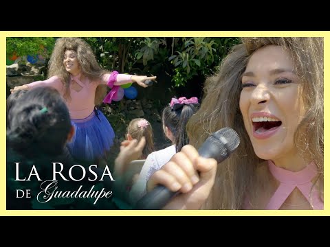 Hortensia se convierte en Gloria Trevi para mantener a su familia |La Rosa de Guadalupe 1/4 |Mi papá