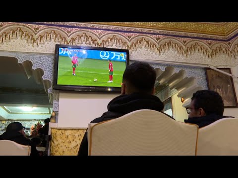 Aficionados de Marruecos apoyan a su equipo por el tercer puesto en el Mundial