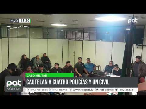 Cautelan a cuatro policía y un civil