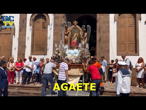 Emoción y lluvia de flores para despedir a Nuestra Señora de Las Nieves en Agaete