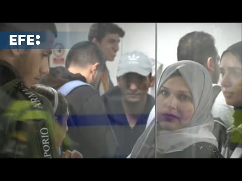 Entre felicidad y pena, llegan a España 139 evacuados de Gaza