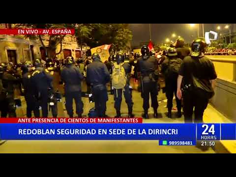 Redoblan seguridad en sede de la Dirincri ante presencia de cientos de manifestantes
