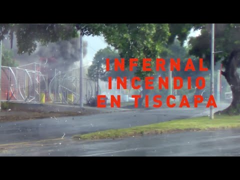 Masivo incendio en sector de los tramos de pólvora en Tiscapa, Managua - Nicaragua