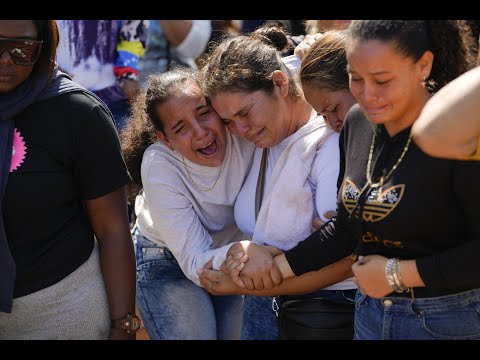 Families' grief after deadly Venezuela mine collapse