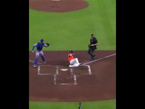 Kyle Tucker with the instant impact in his return to Houston!