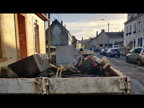 Pas-de-Calais : avec la décrue, l’heure est désormais au nettoyage à Saint-Étienne-au-Mont