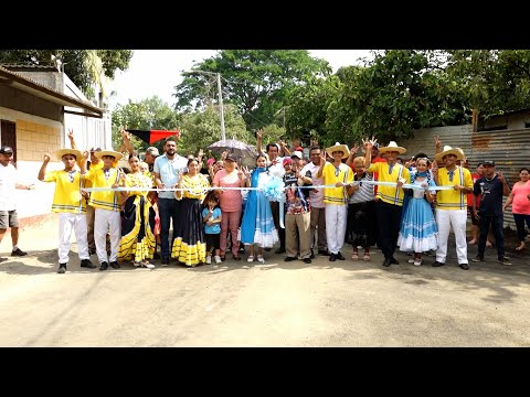Managua familias del barrio Lomas de Guadalupe inauguran 11 cuadras de calles  asfaltadas