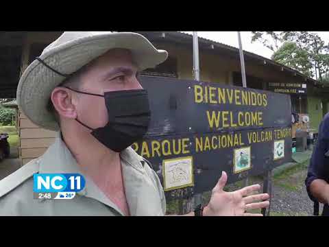 Cámara viajera visita Río Celeste dentro del Parque Nacional Volcán Tenorio