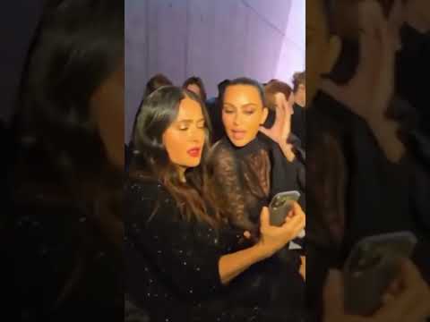 #shorts  Salma Hayek Presume Fotografi?As Con Kim Kardashian #kimkardashian