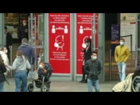 German police wear masks as infections rise
