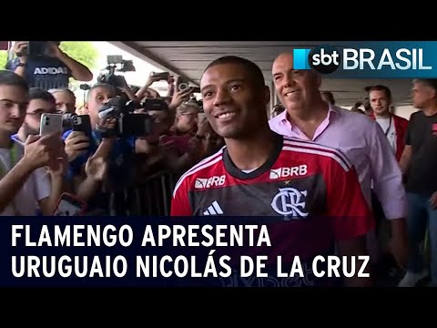 Flamengo apresenta De La Cruz e São Paulo anuncia contratação de Ferreirinha | SBT Brasil (09/01/24)