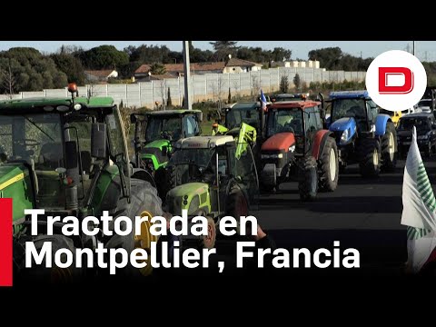 Agricultores franceses bloquean la autopista en Montpellier