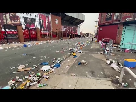 Así quedaron los alrededores de Anfield tras la victoria del Liverpool