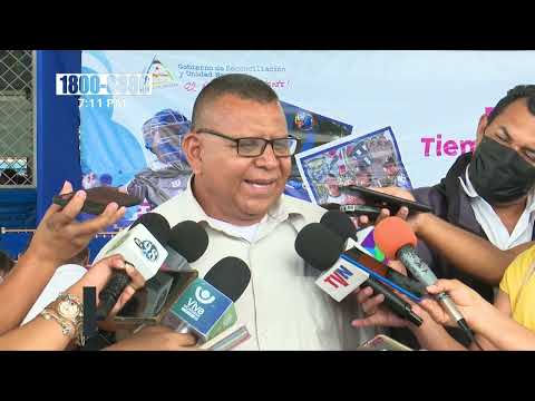 MINED Nicaragua otorga reconocimientos a maestros de educación física