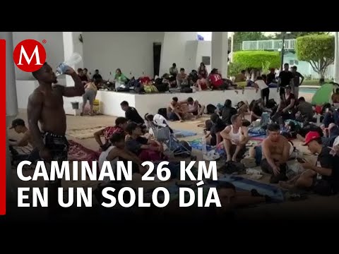 Migrantes que conforman la caravana Rey de Reyes arriban a Huehuetlán, Chiapas