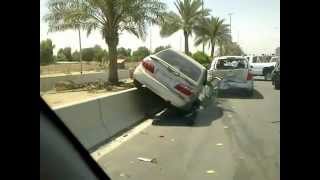 حادث لسيارة ماكسيما في الرياض