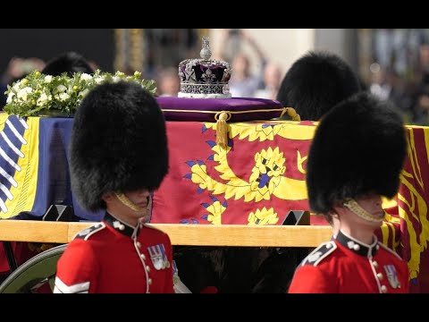 Así se llevan a cabo las Honras Fúnebres de la Reina Isabel II