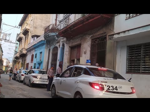 Cubano PROTESTA, lo ARRESTAN, lo liberan y autoridades diiicen que le arreglarán el problema