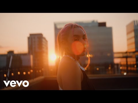 Sofia Castro - Te Juro No Te Miento (Official Video)