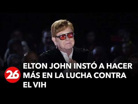 Elton John instó a los legisladores a hacer más en la lucha contra el VIH