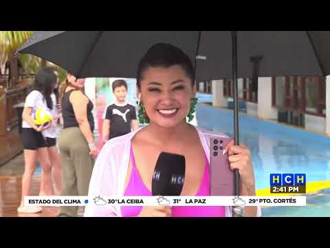 Sola la playa de La Ceiba por fuertes lluvias en Jueve Santos