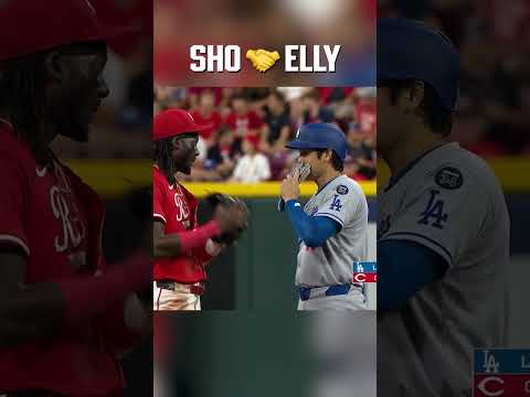 Elly De La Cruz chats with his favorite player, Shohei Ohtani 