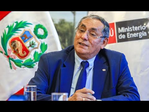 Presentan moción de censura contra el ministro de Energía y Minas, Óscar Vera