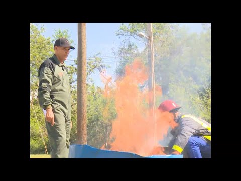 Comprueban conocimientos y habilidades en control de incendios en Cienfuegos