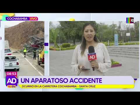 Triple colisión en la carretera Cochabamba - Santa Cruz