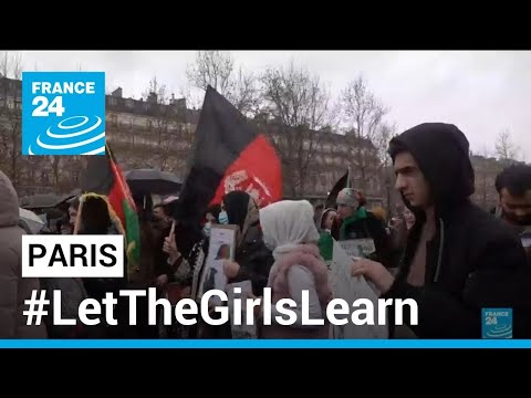 Afghanistan : à Paris, une marche pour soutenir les Afghanes • FRANCE 24