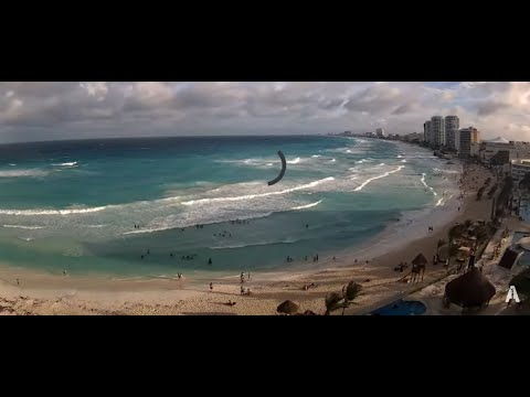 #Cancun | Unas olas increíbles en el #Caribe ?