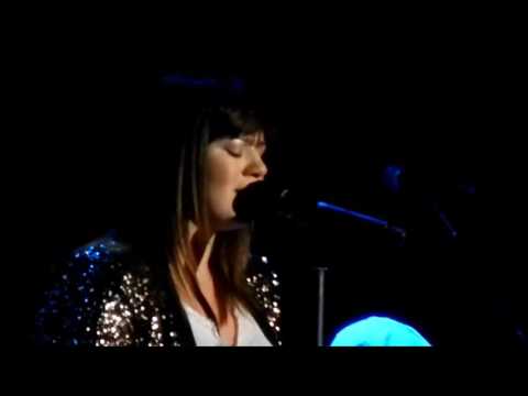 Kelly Clarkson 1/17/12: 7 Fix You (Coldplay) TU Center, Albany, NY