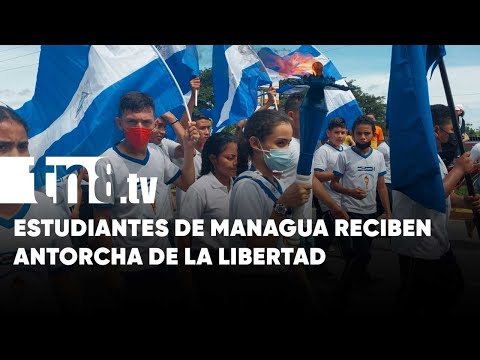 Más de 200 estudiantes del Distrito VI de Managua recibieron la Antorcha de la Libertad