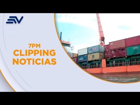 Buques descargan en el mar por falta de puerto en Galápagos | Televistazo | Ecuavisa
