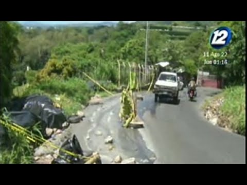 Habitantes piden intervenir la calle principal de la colonia San Patricio