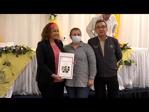 Alcaldía de Managua entrega títulos de propiedad a Iglesias evangélicas